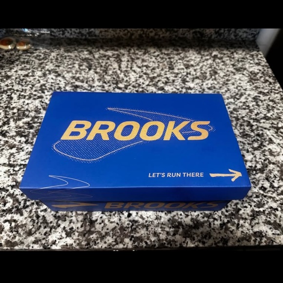 Brooks Blue Shoe Box with Gold Logo - Picture 1 of 5